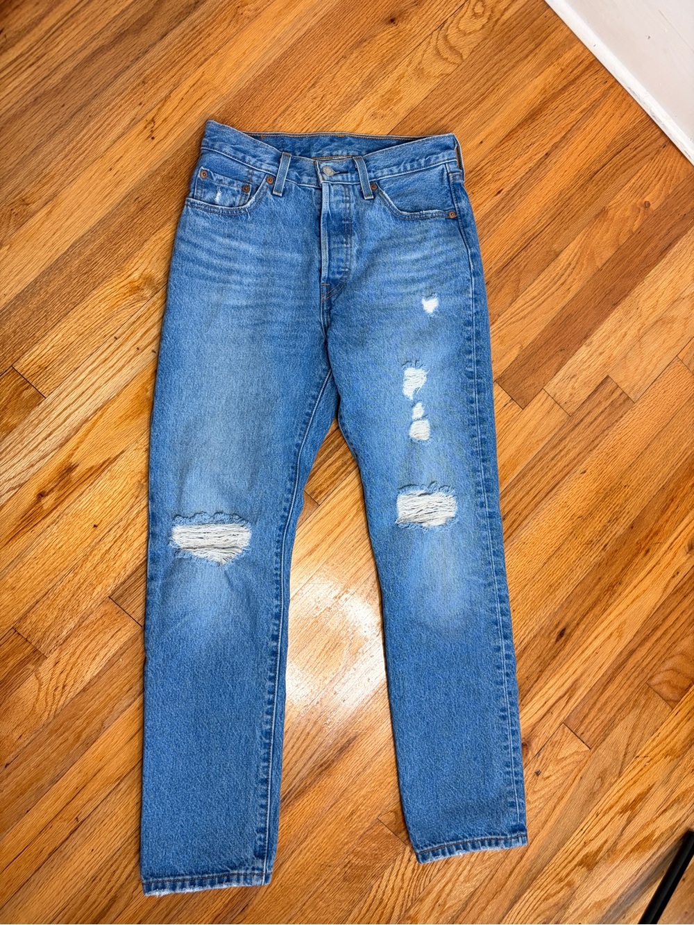 Levi‎ 501s  Blue Distressed Straight-Leg Jeans 25